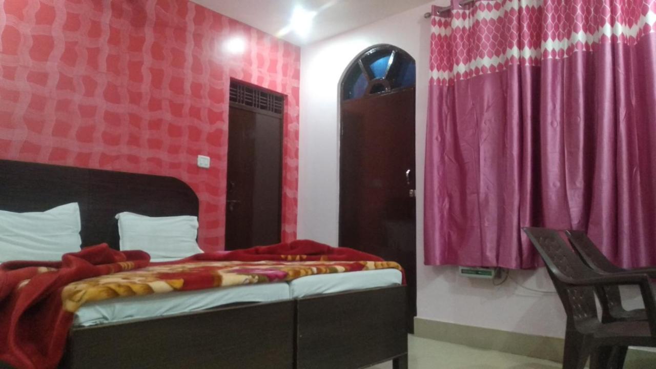 Hotel Giriraj Inn Varanasi Eksteriør billede