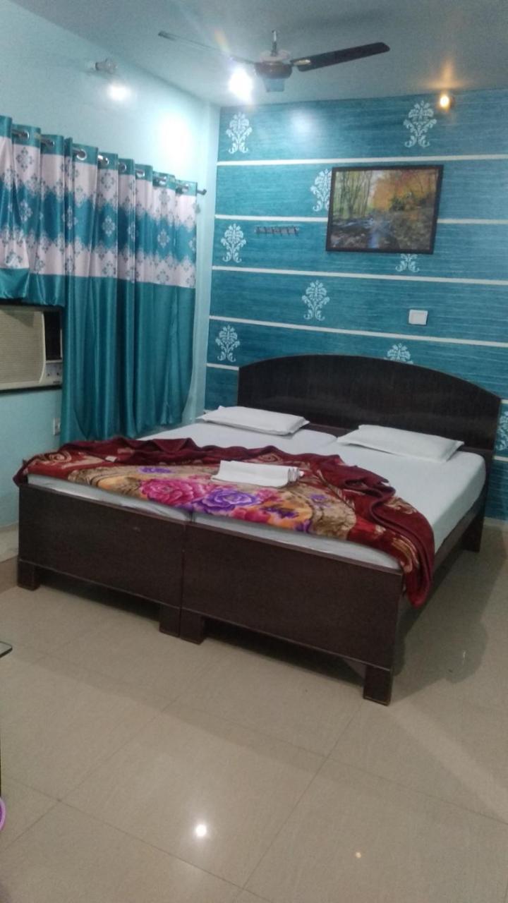 Hotel Giriraj Inn Varanasi Eksteriør billede