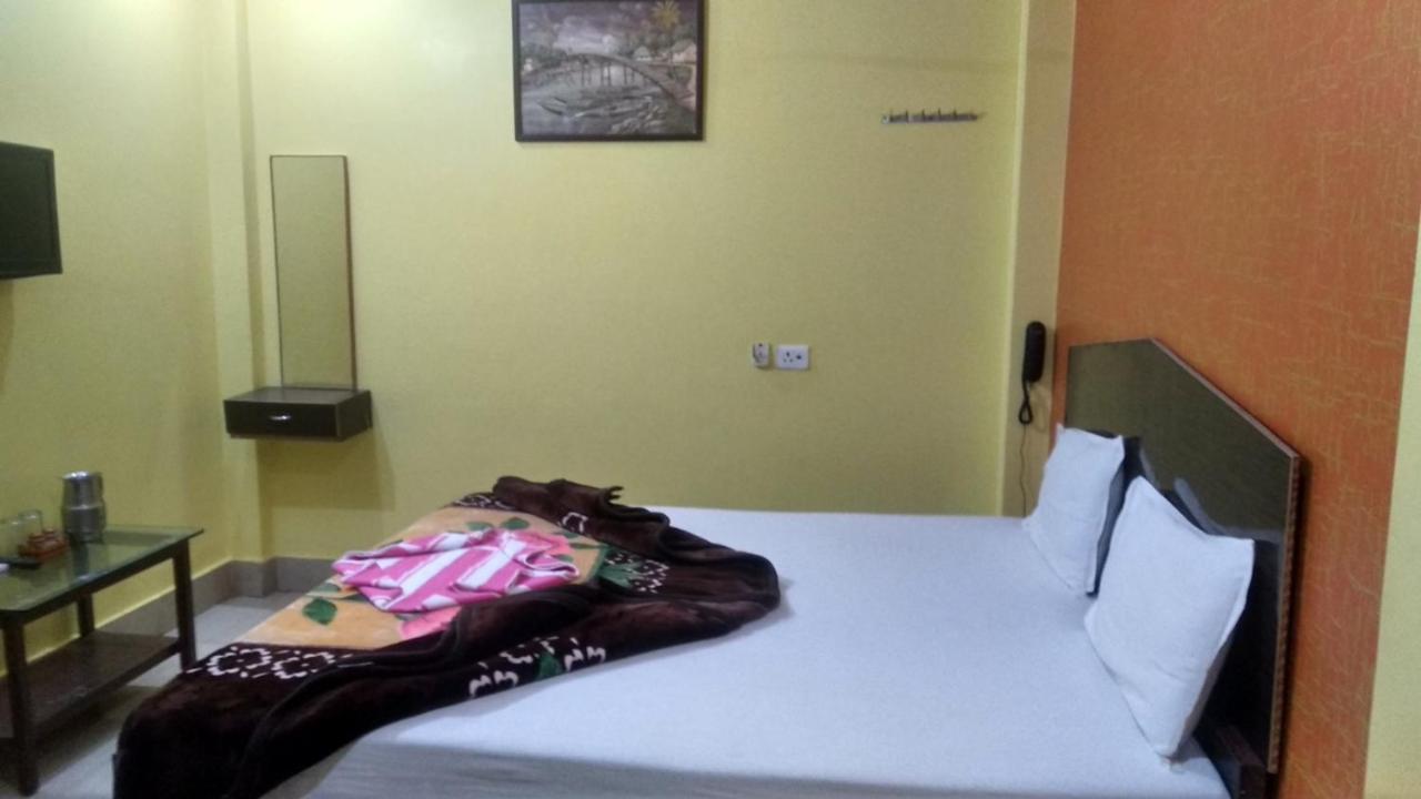 Hotel Giriraj Inn Varanasi Eksteriør billede